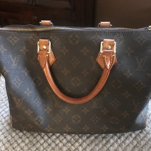 Louis Vuitton 30 speedy - crazy great deal! - Picture 1 of 6